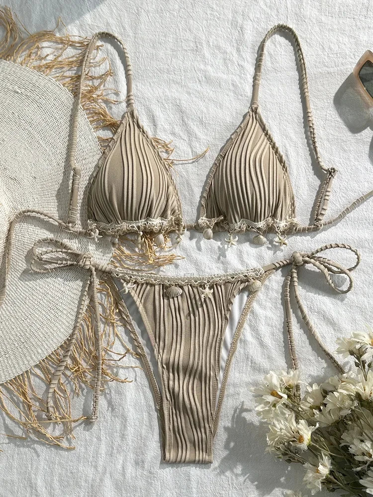 Ensemble bikini rayé à lacets